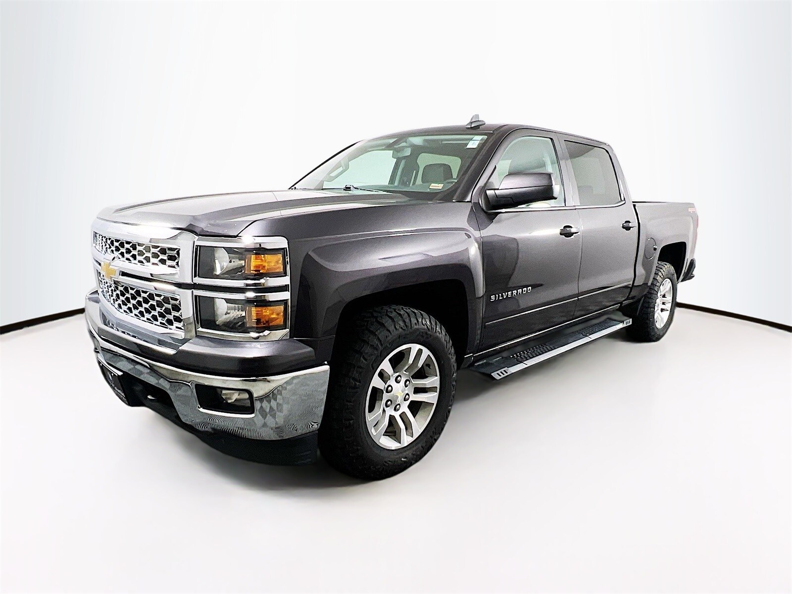2015 Chevrolet Silverado 1500 LT photo 3