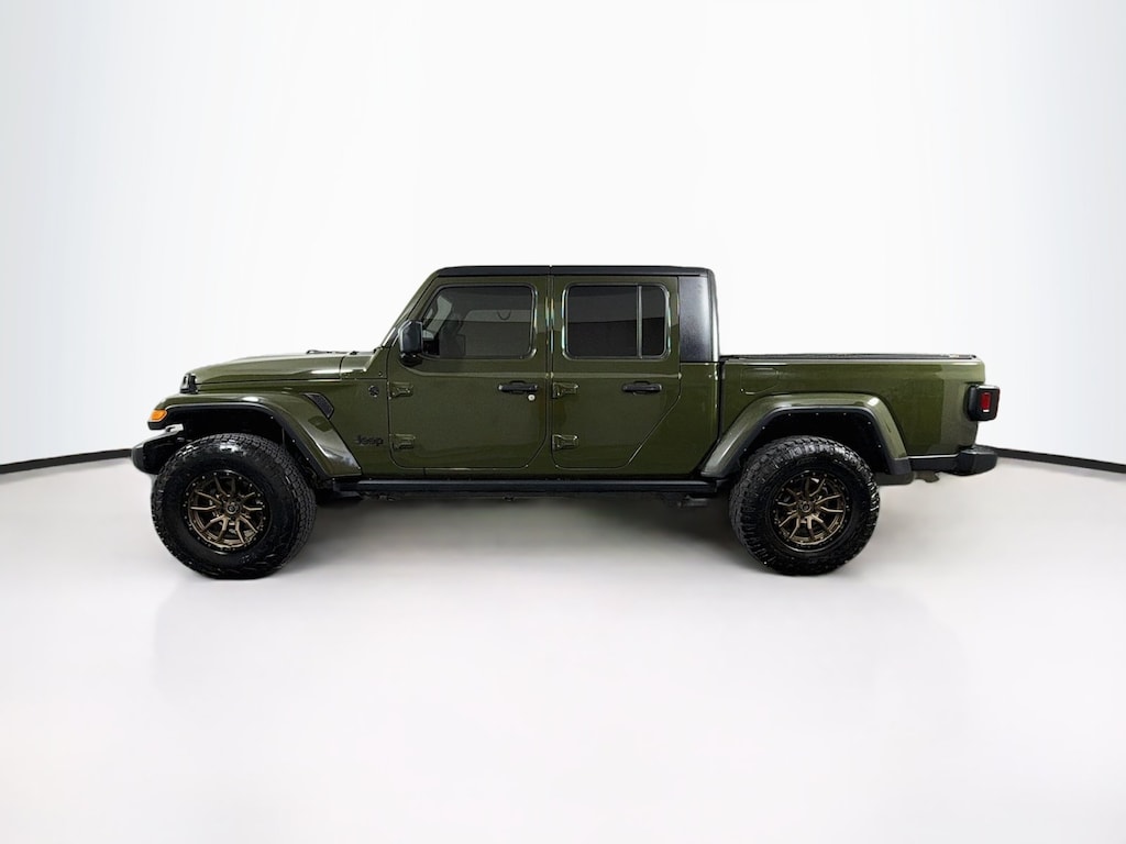 Used 2021 Jeep Gladiator Willys Truck Crew Cab