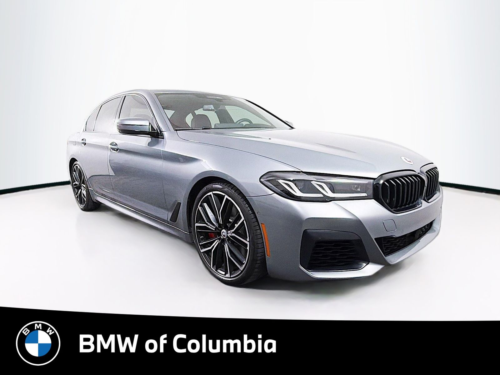 2023 BMW 5 Series M550i