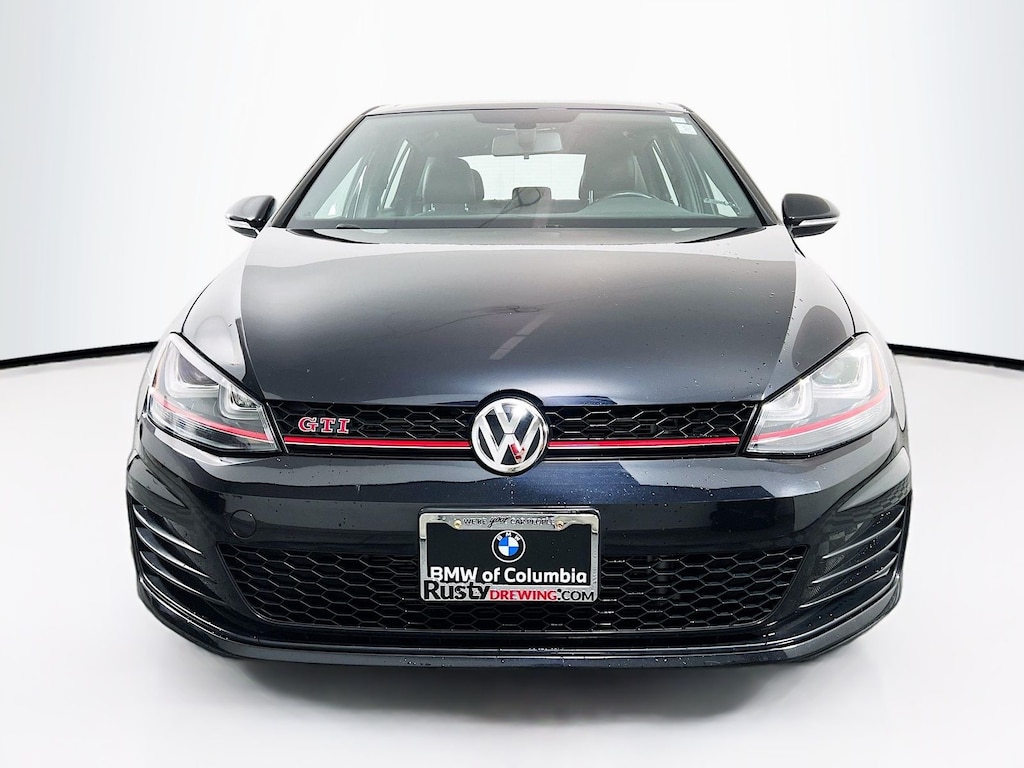 Used 2017 Volkswagen Golf GTI SE Hatchback