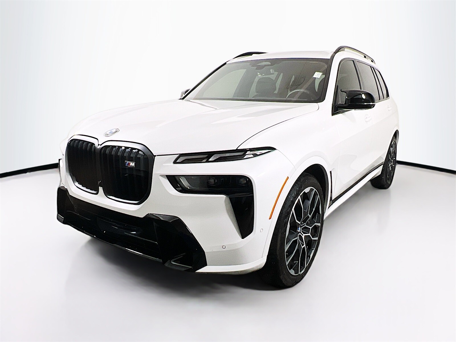 2025 Bmw X7 M60i photo 3