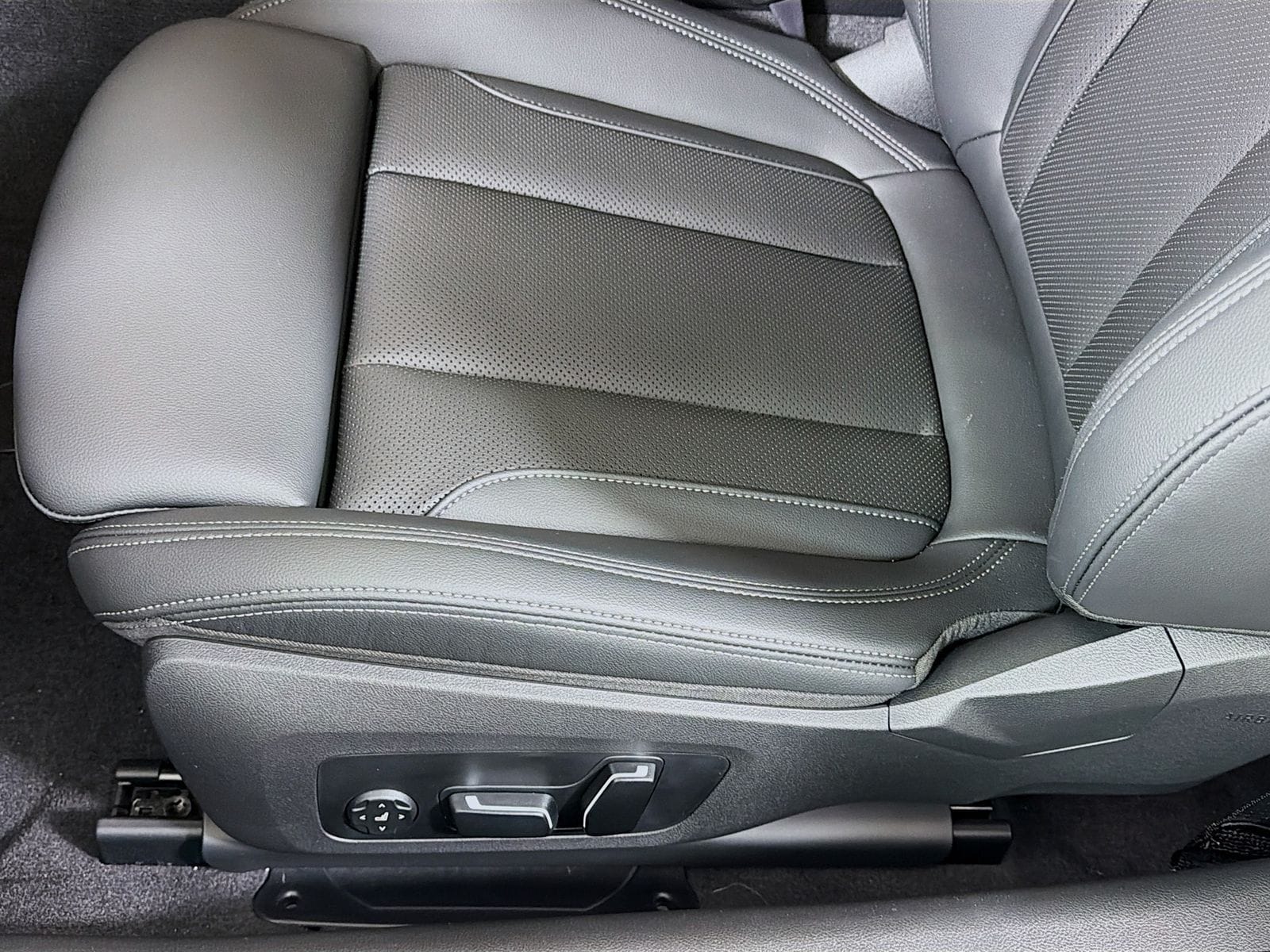 2026 BMW 4 Series 430i - Photo 22