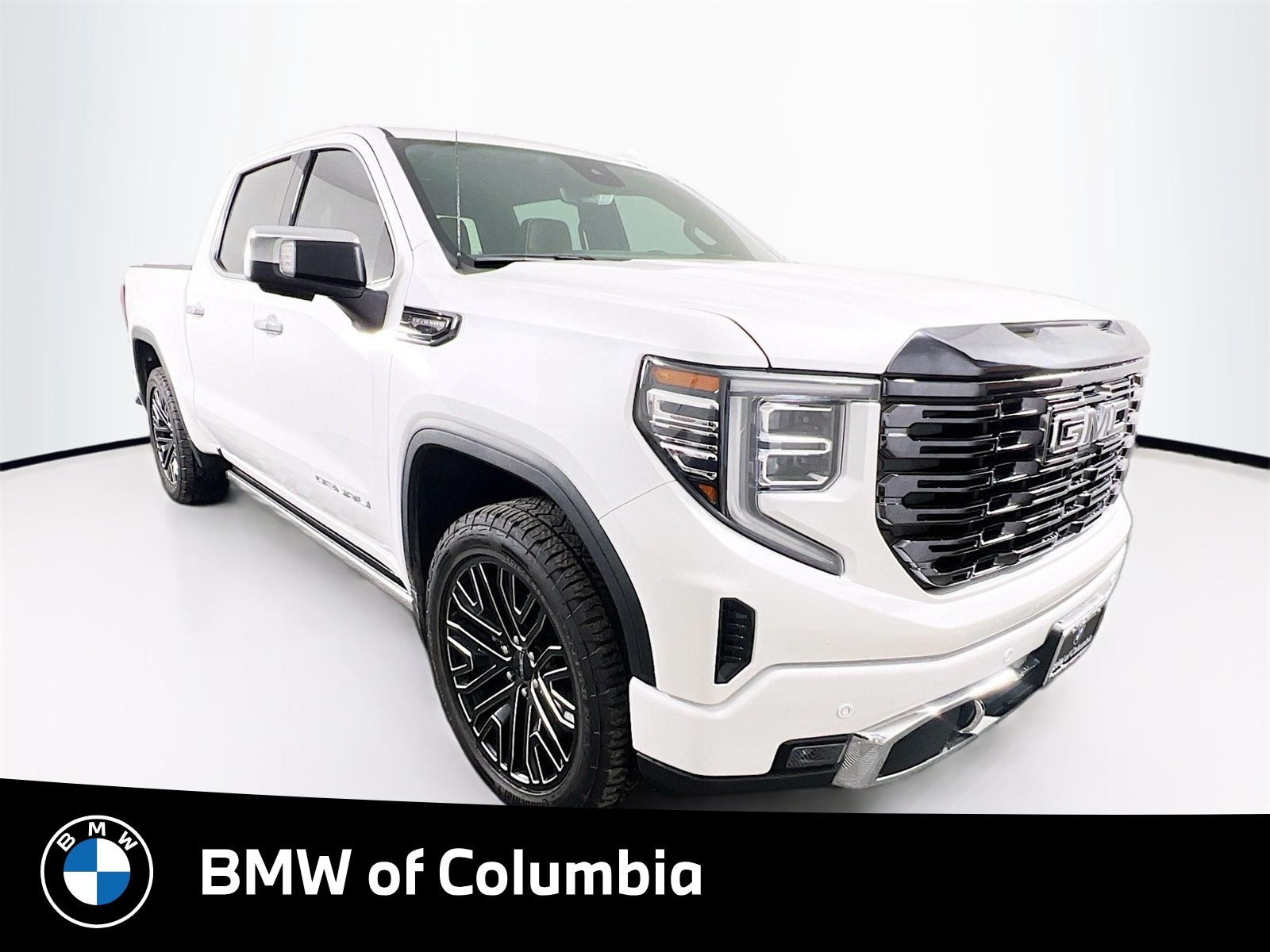 2022 GMC Sierra Denali Ultimate's photo