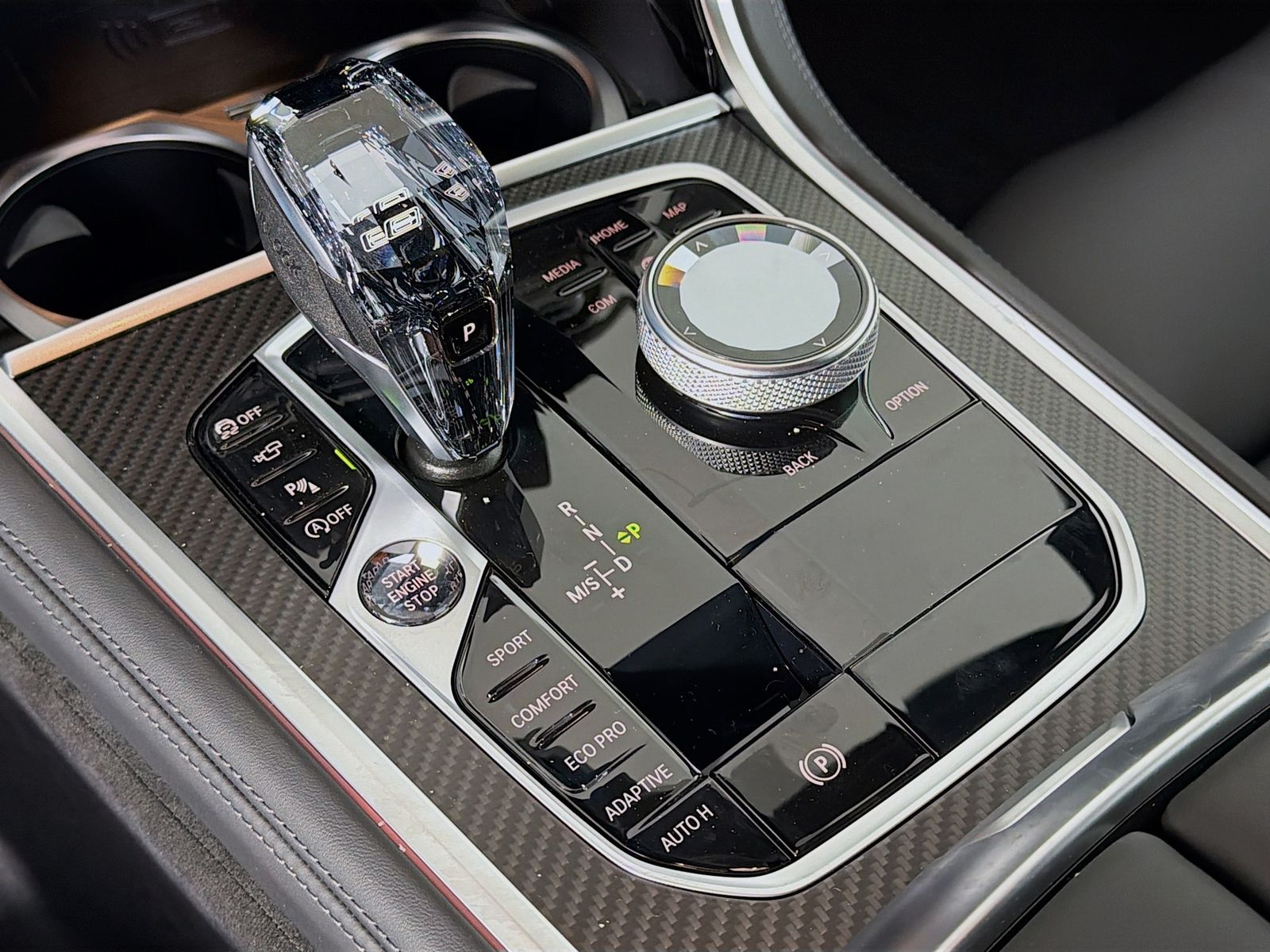 2026 BMW 8 Series M850i - Photo 20