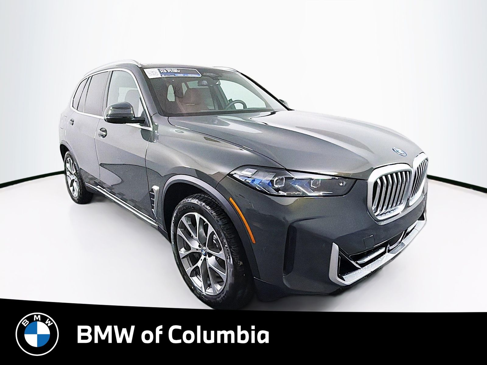 2026 BMW X5 xDrive50e's photo