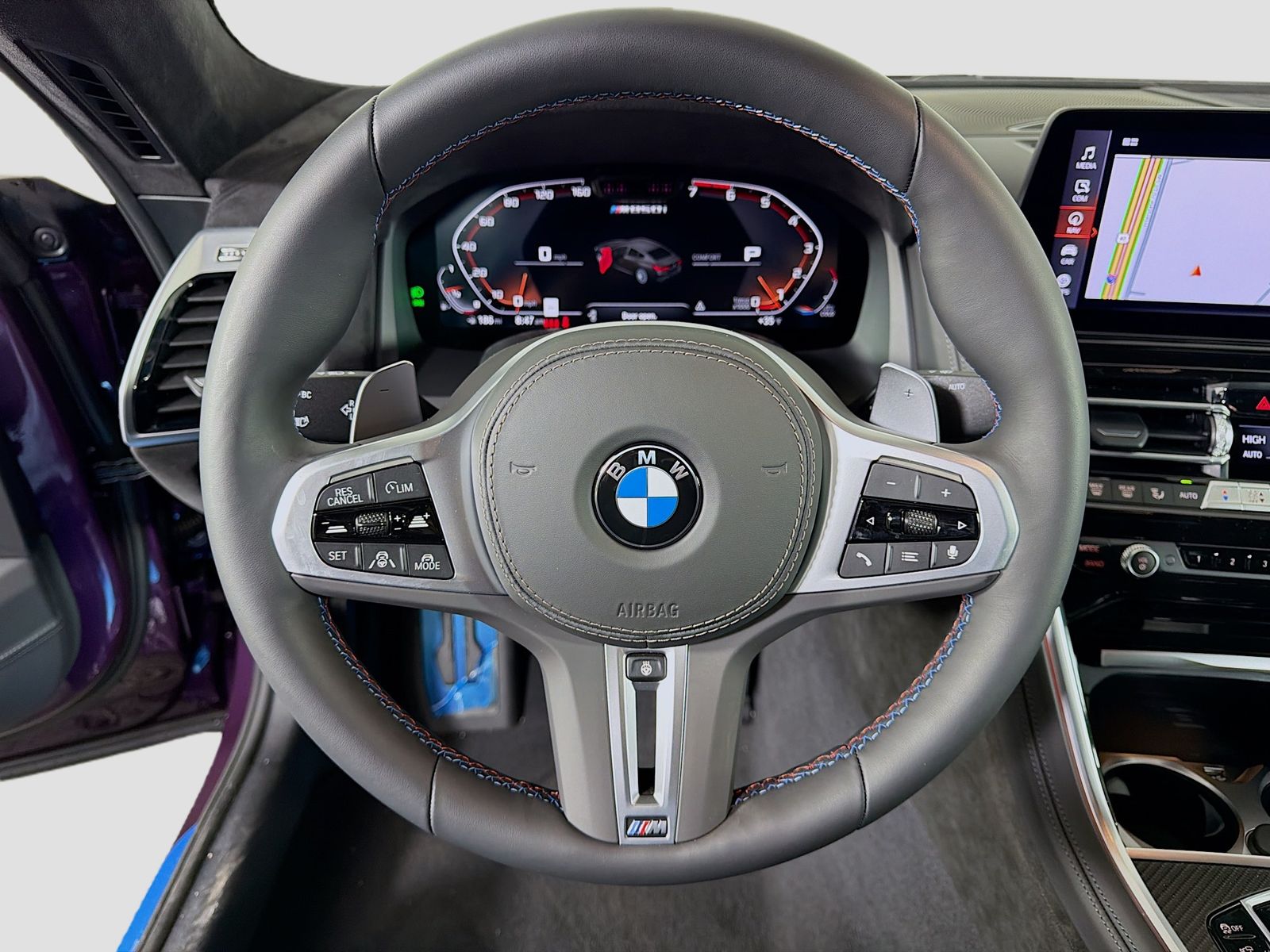 2026 BMW 8 Series M850i - Photo 13