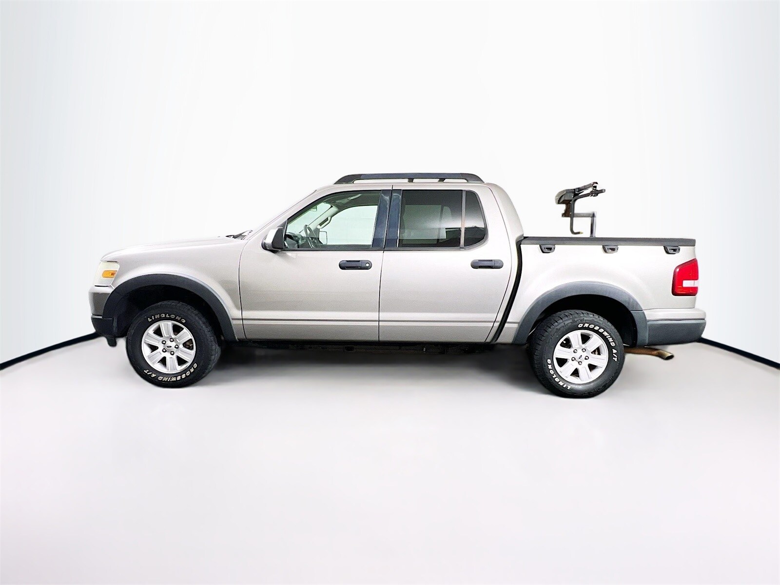 2008 Ford Explorer Sport Trac XLT photo 4