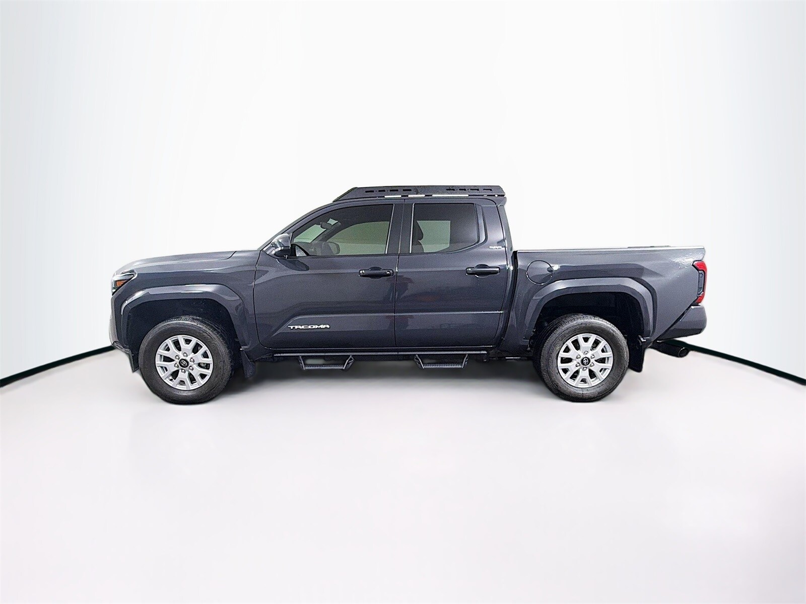 2024 Toyota Tacoma SR5 photo 4