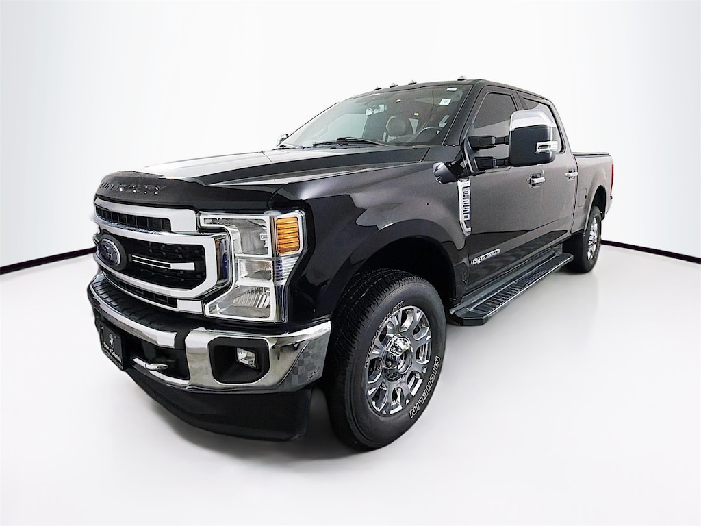 Used 2022 Ford F-250 Lariat Truck Crew Cab