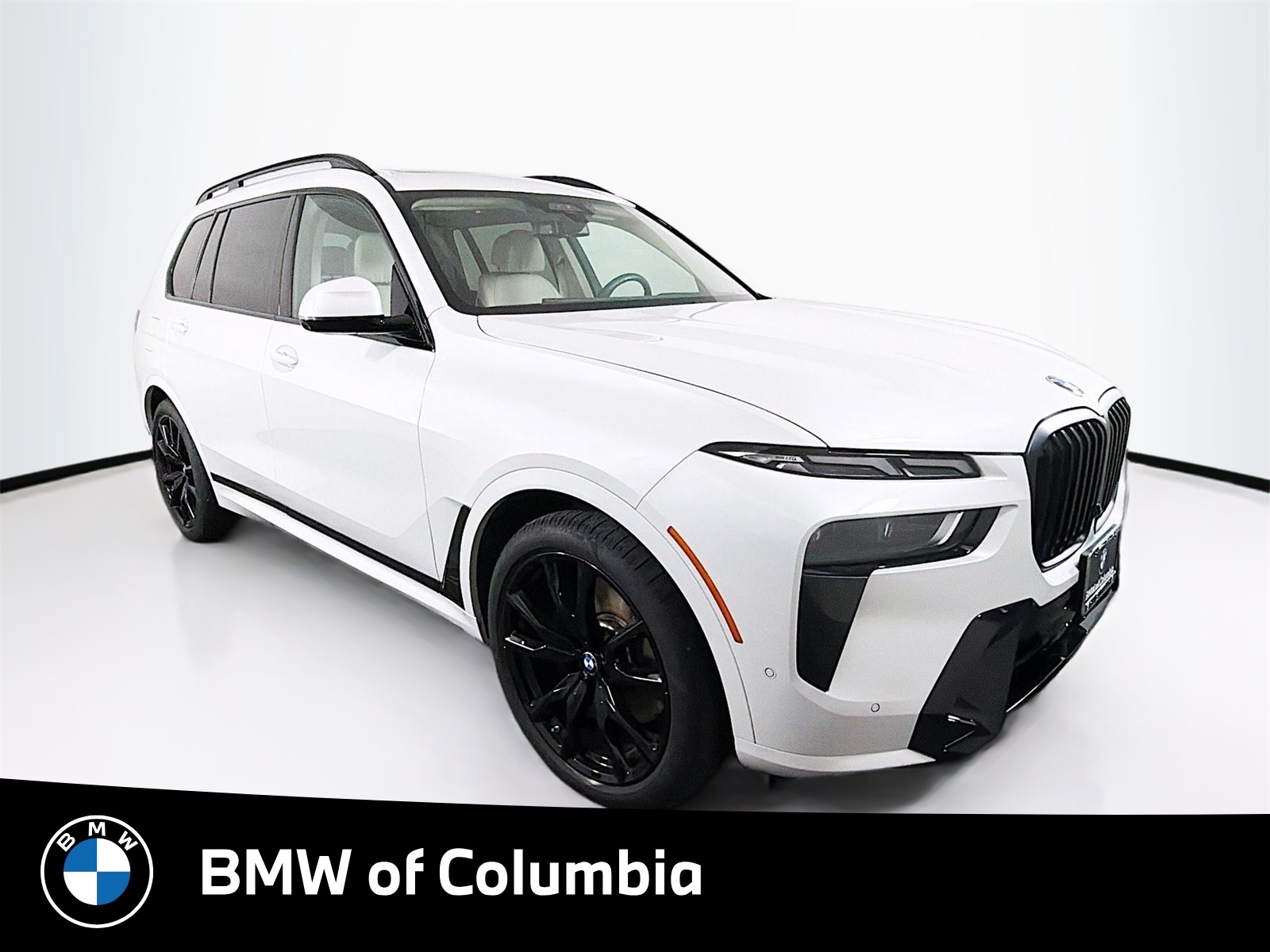 2025 BMW X7 40i's photo