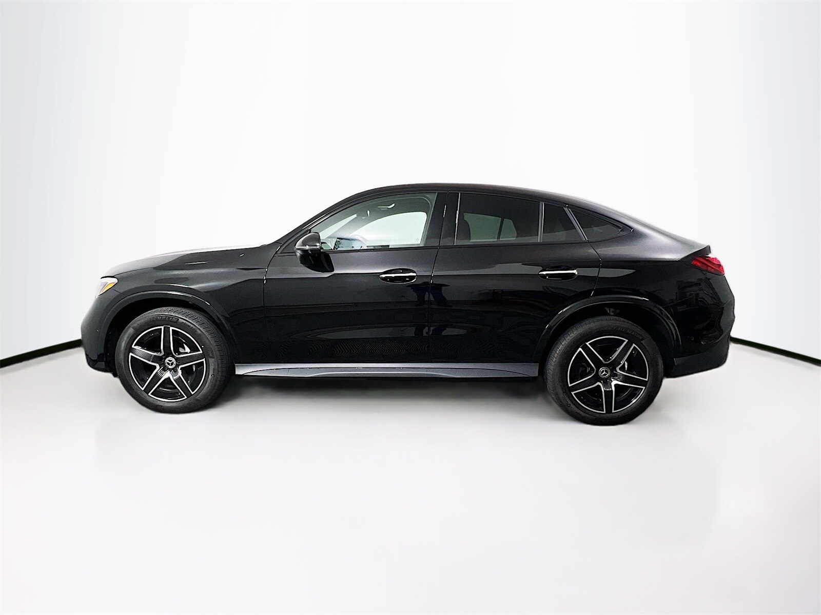 2024 Mercedes Benz GLC 300 Coupe photo 3