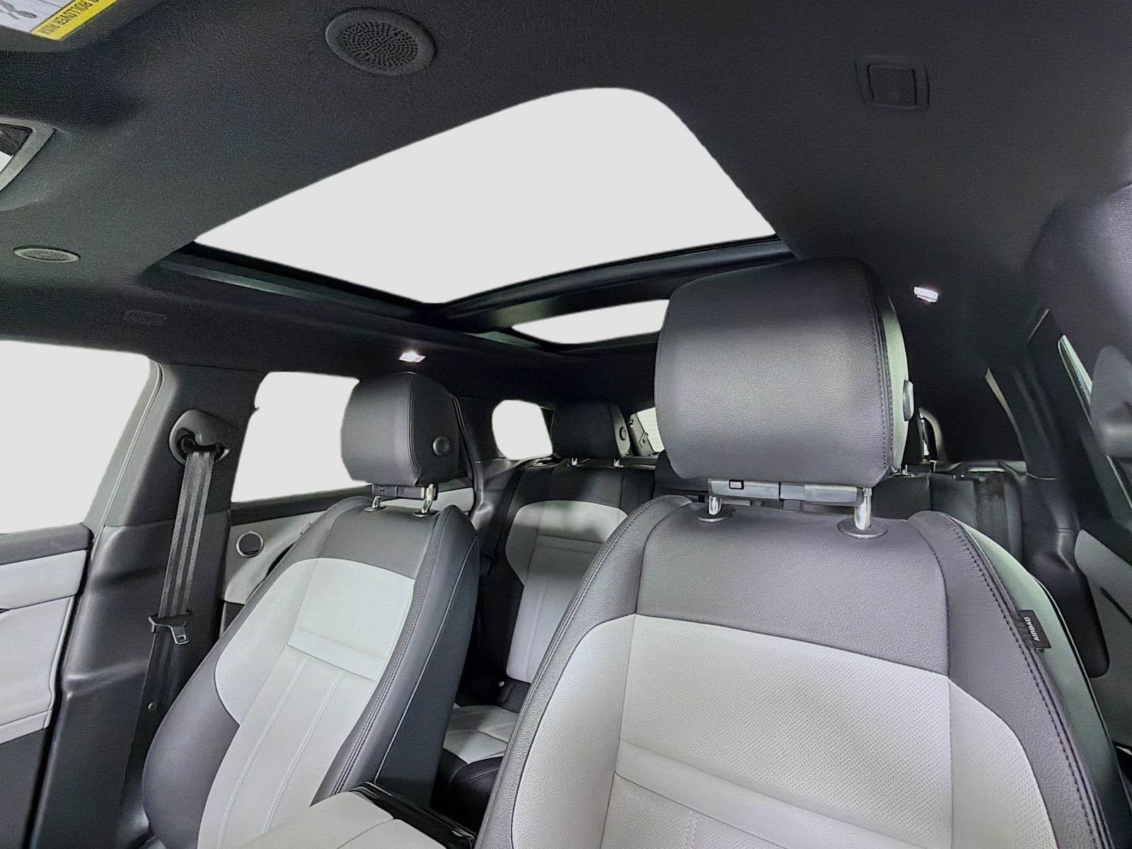 2026 Land Rover Range Rover Evoque Dynamic SE - Photo 15