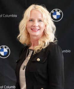 Staff member Lori Clay from ID_b3e252bfac51