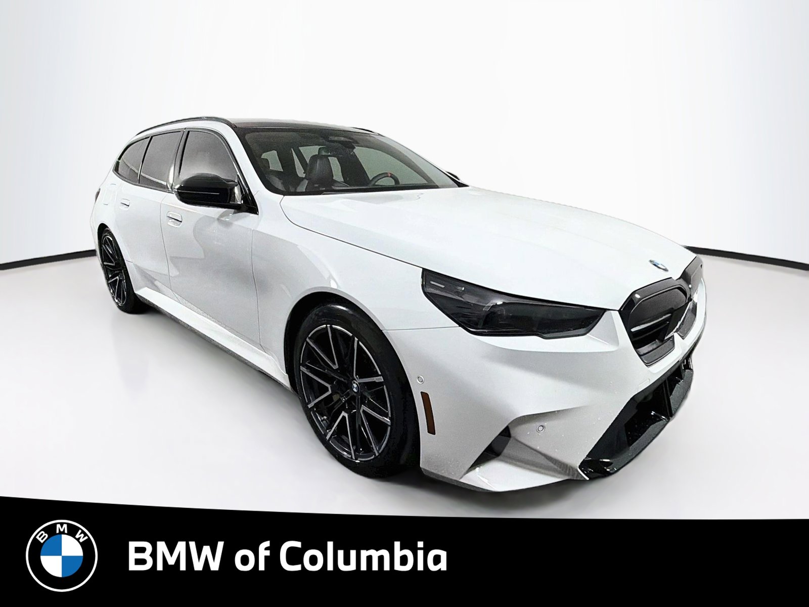 Alpine White 2027 BMW M5 Wagon All-Wheel Drive 8-Speed Automatic