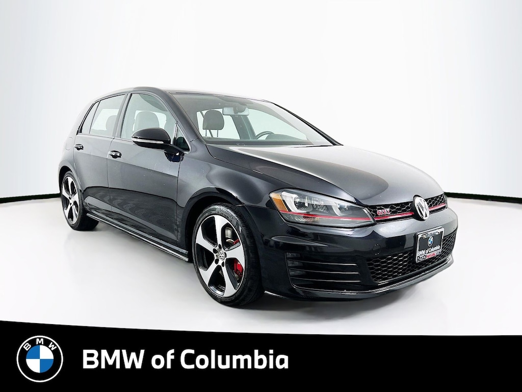 Used 2017 Volkswagen Golf GTI SE Hatchback