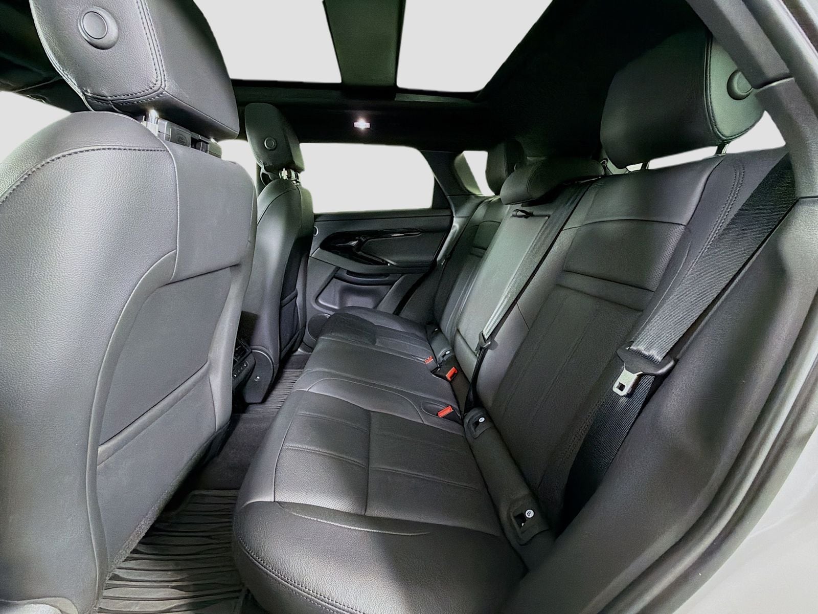 2026 Land Rover Range Rover Evoque Dynamic SE - Photo 25