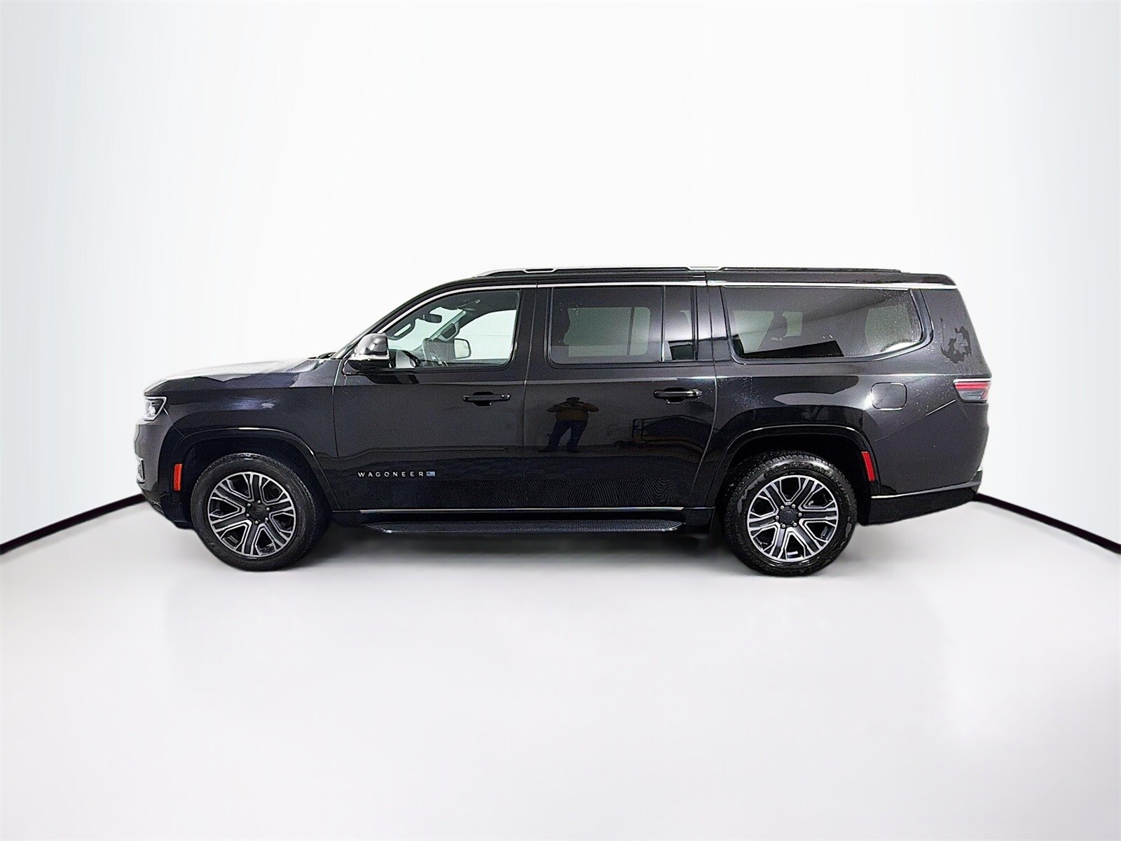 2024 Jeep Wagoneer L Series II photo 4