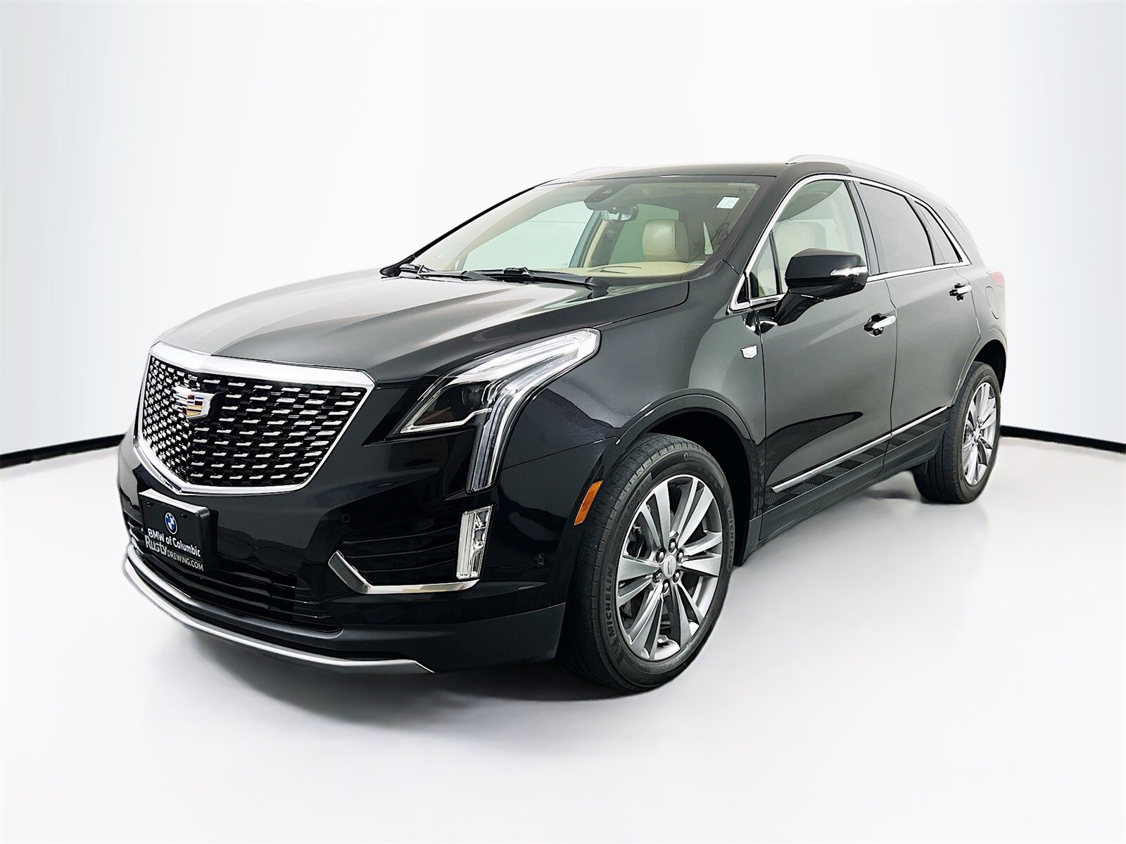 2023 Cadillac XT5 Platinum Premium Luxury photo 3