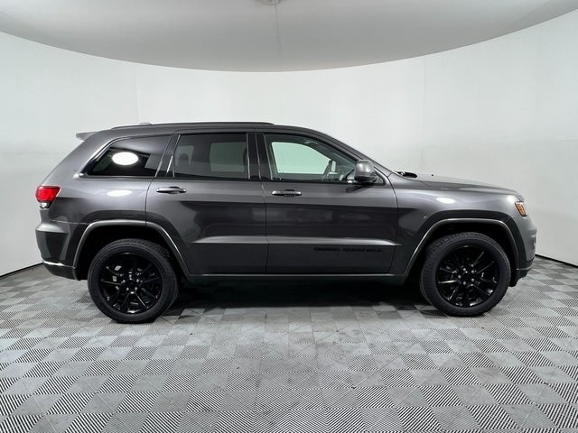 Used 2019 Jeep Grand Cherokee Altitude with VIN 1C4RJFAG8KC588542 for sale in Columbia, MO