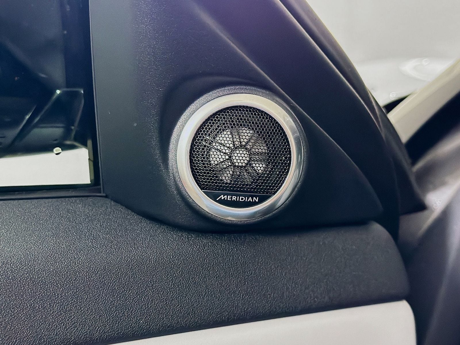 2026 Land Rover Range Rover Evoque Dynamic SE - Photo 22