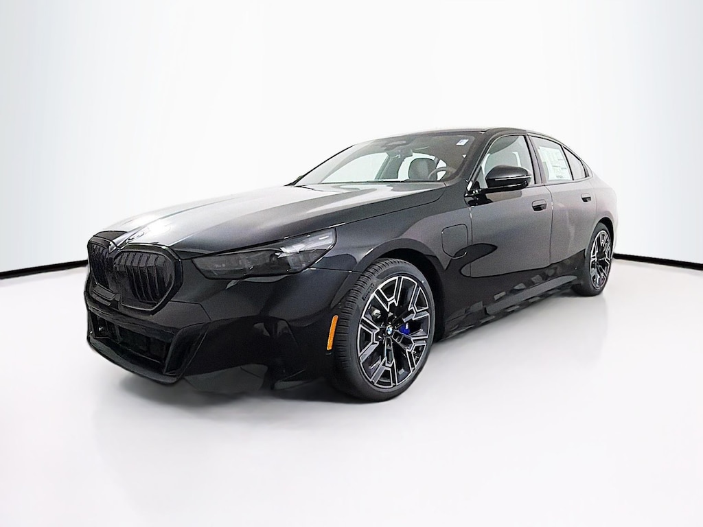 New 2027 BMW 550e xDrive Sedan