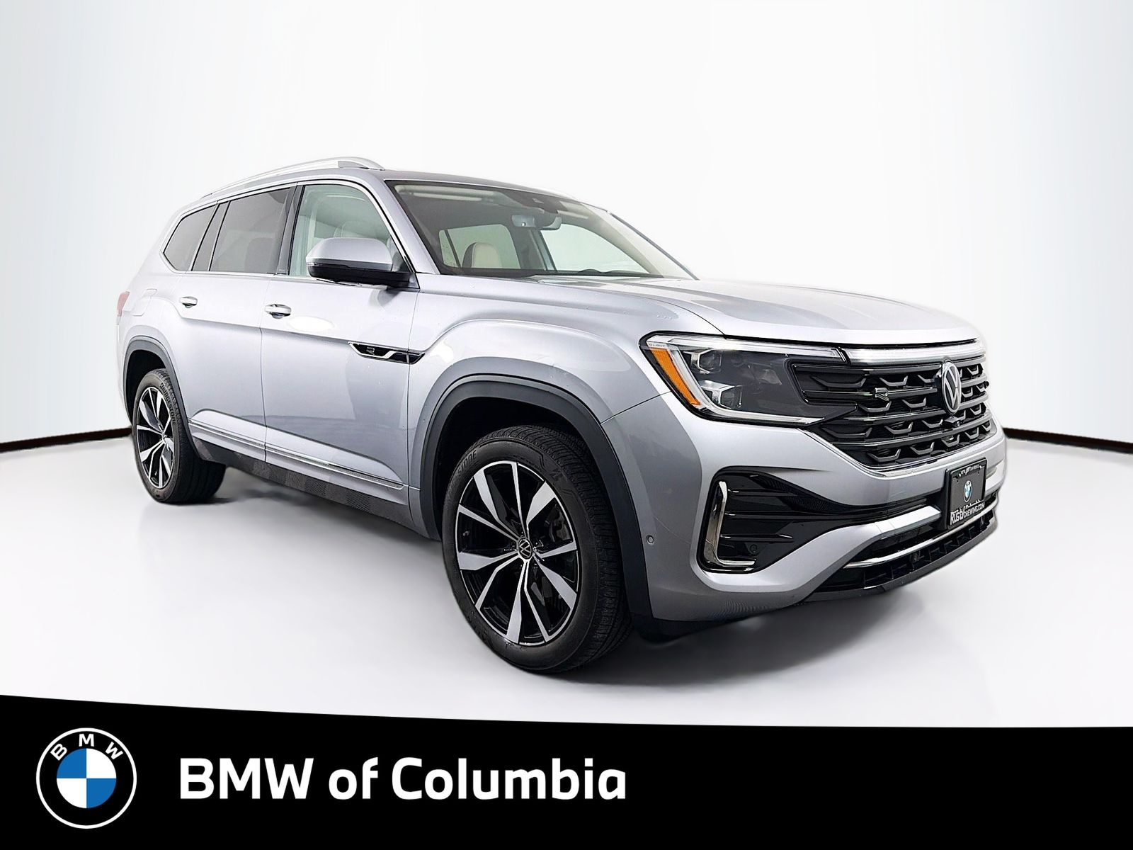2024 Volkswagen Atlas 2.0T SEL Premium R-Line 4MOTION's photo