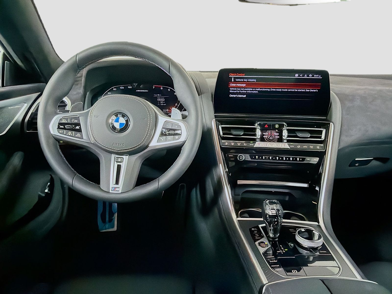 2026 BMW 8 Series M850i - Photo 26