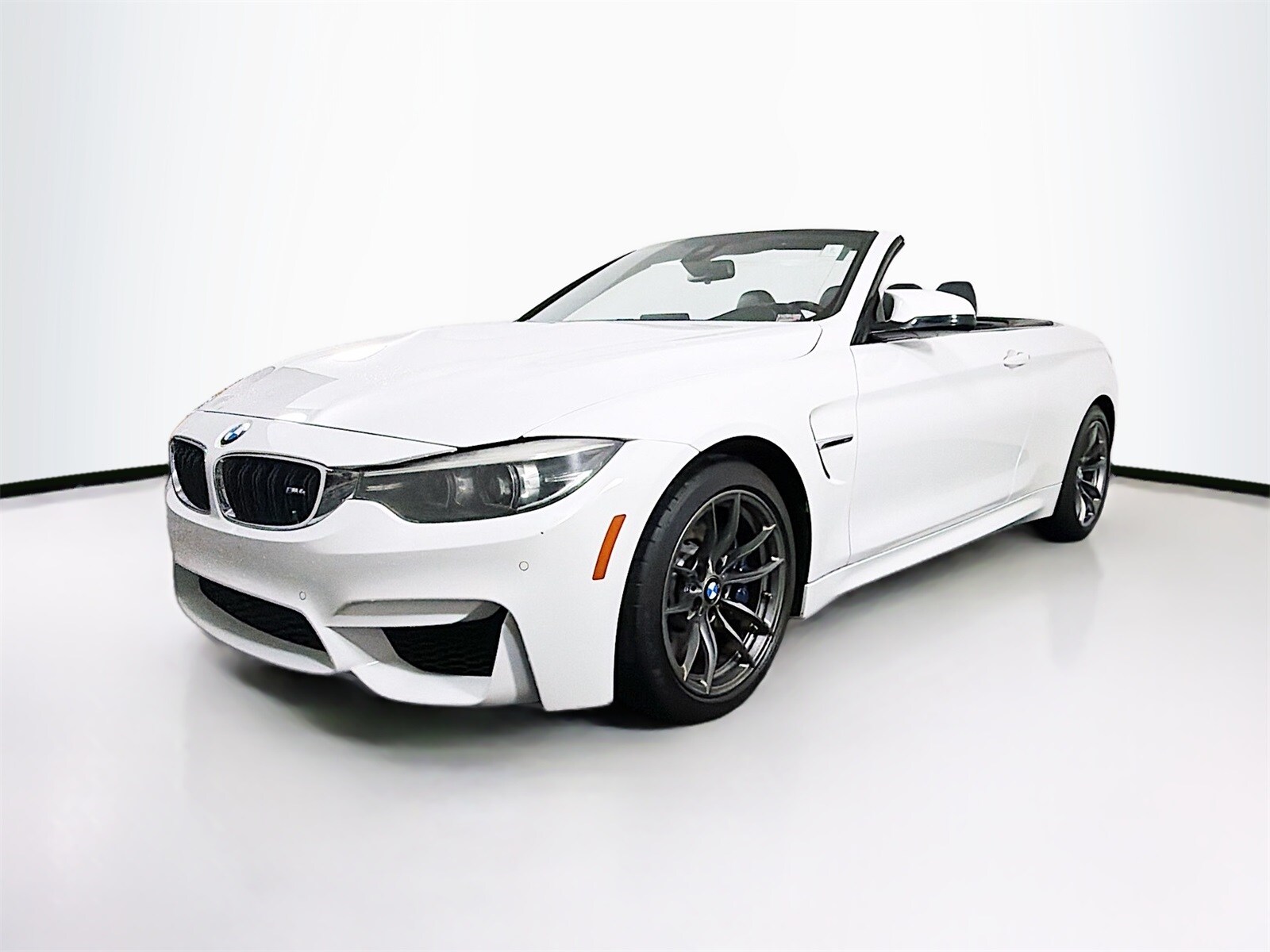 2020 Bmw M4 Convertible photo 3