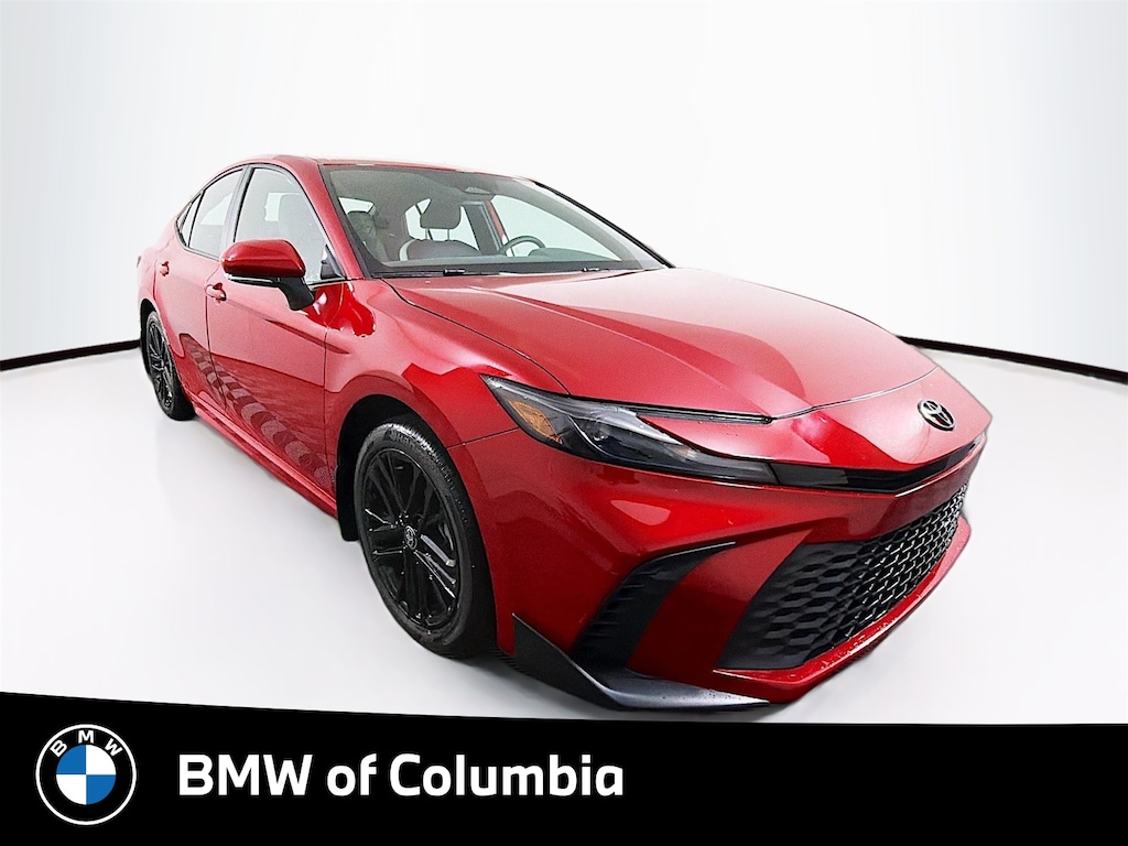 Used 2025 Toyota Camry SE Sedan