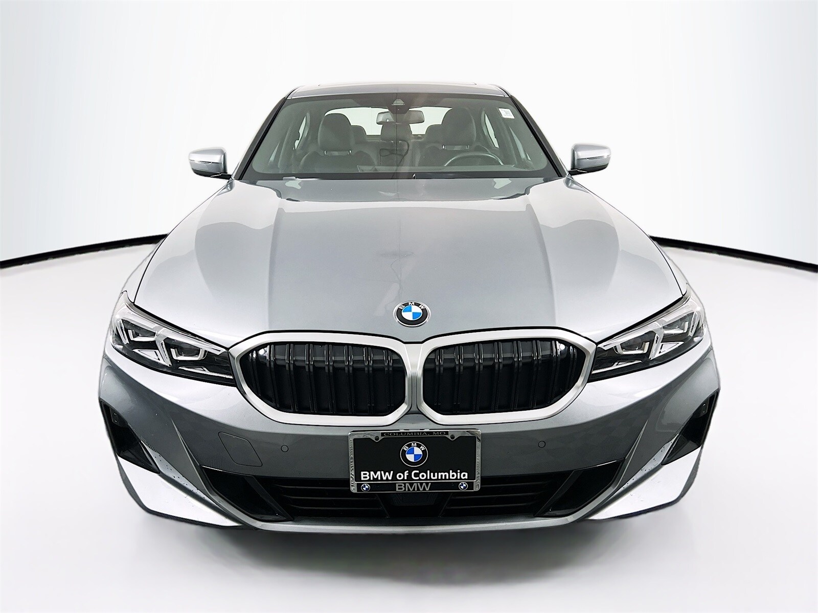 2025 Bmw 330i xDrive photo 2