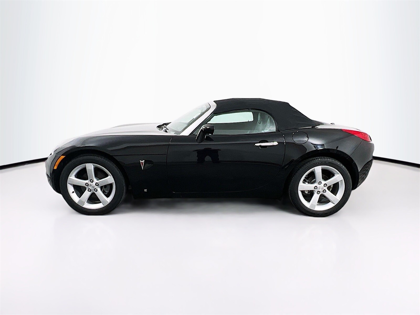 2006 Pontiac Solstice Base Convertible photo 4