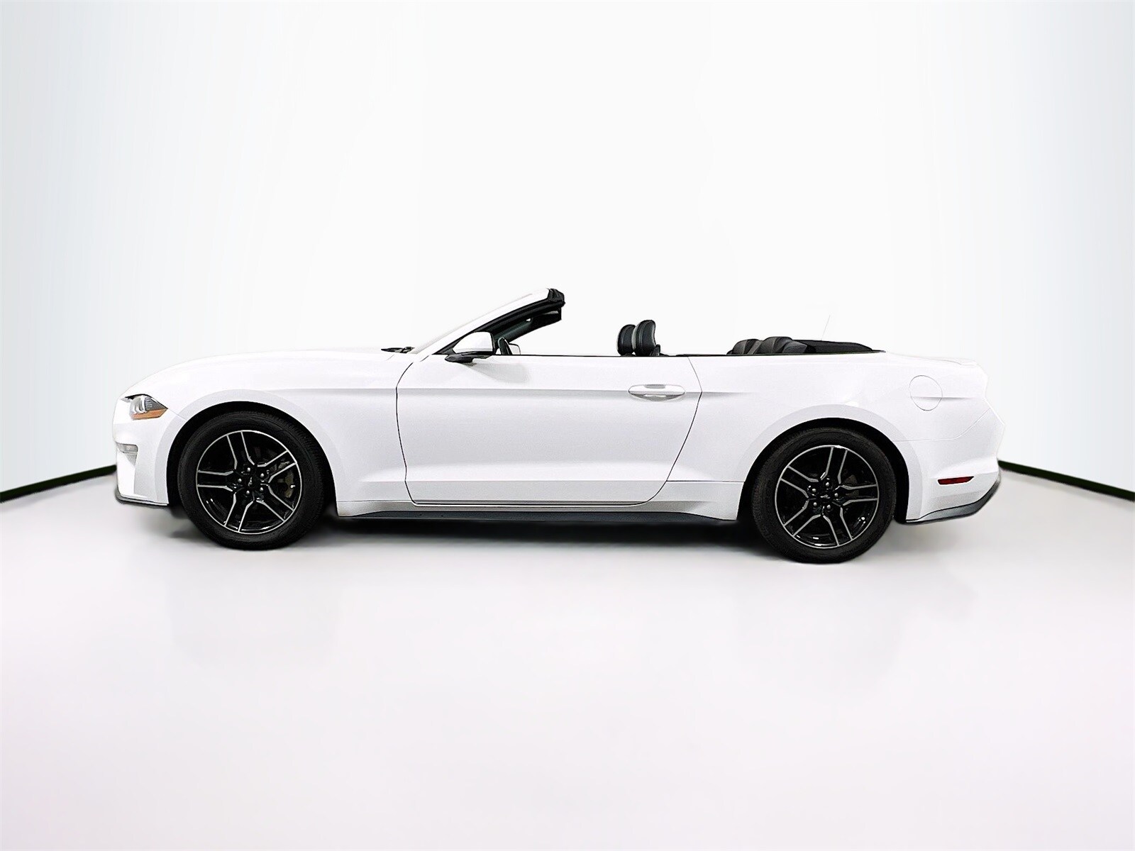 2021 Ford Mustang EcoBoost Premium Convertible photo 4