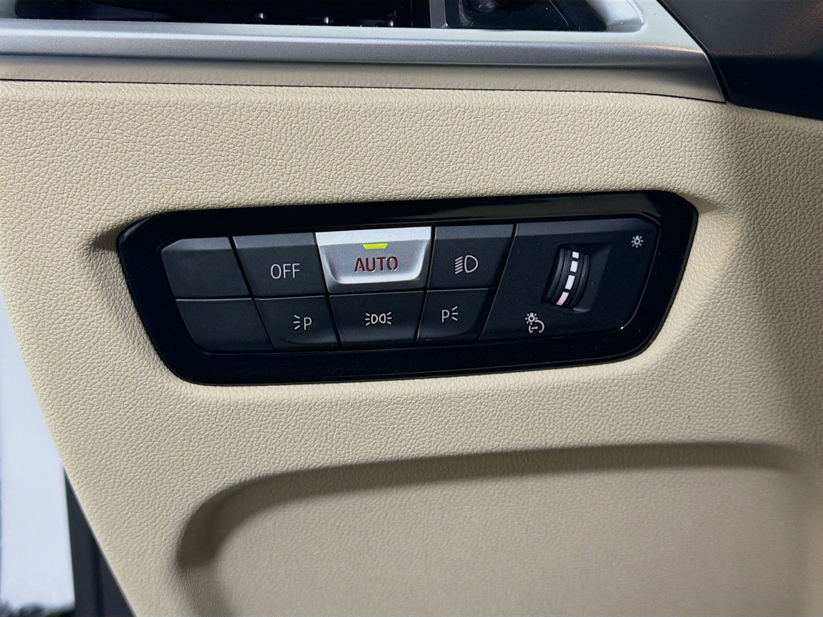 2026 BMW 4 Series 430i - Photo 11