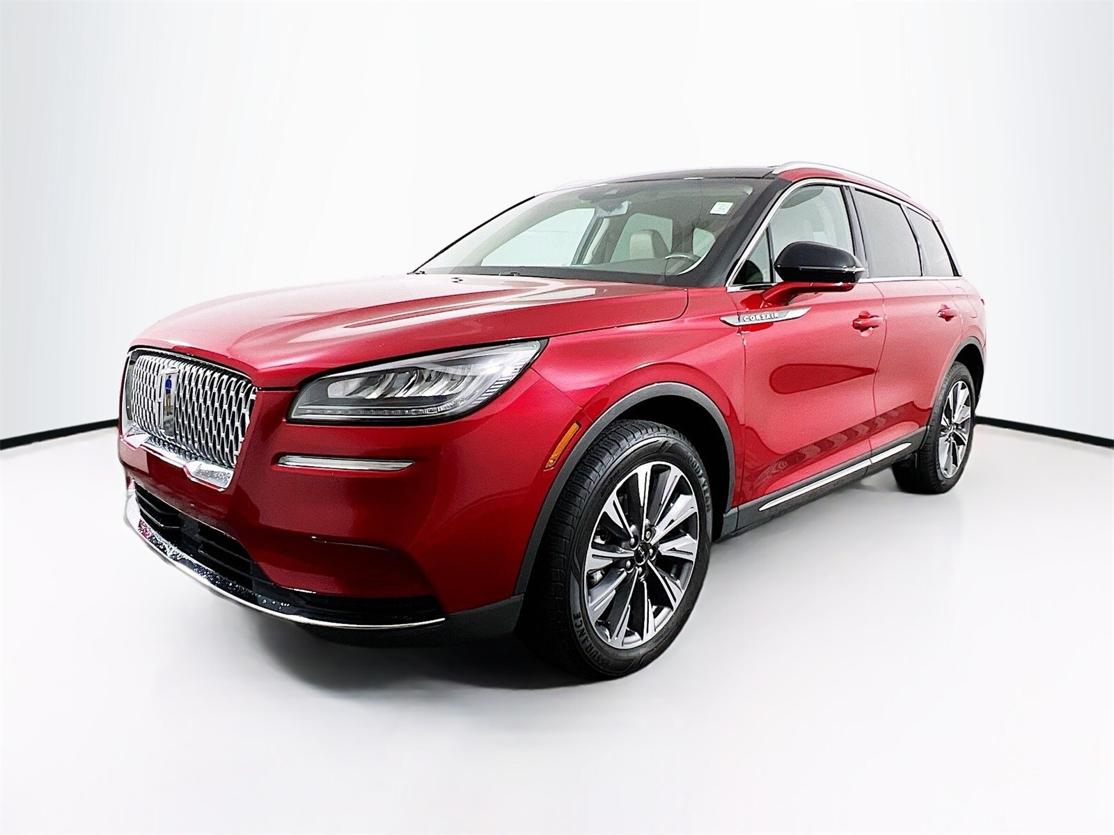 2022 Lincoln Corsair Reserve photo 3