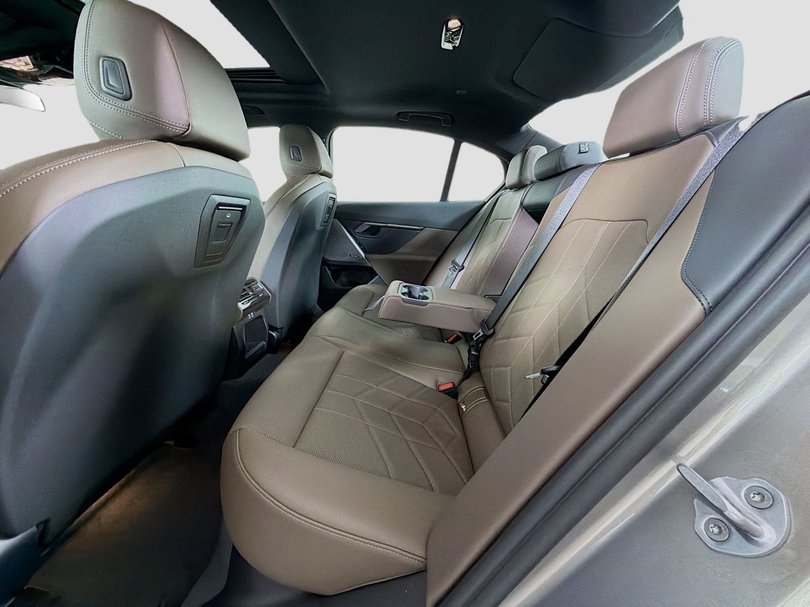 2026 BMW 5 Series 530i - Photo 23