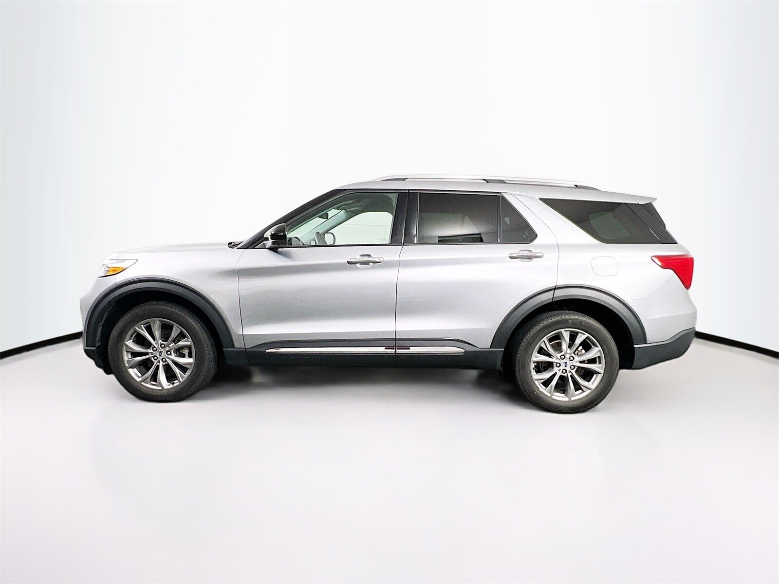 2023 Ford Explorer Limited photo 4
