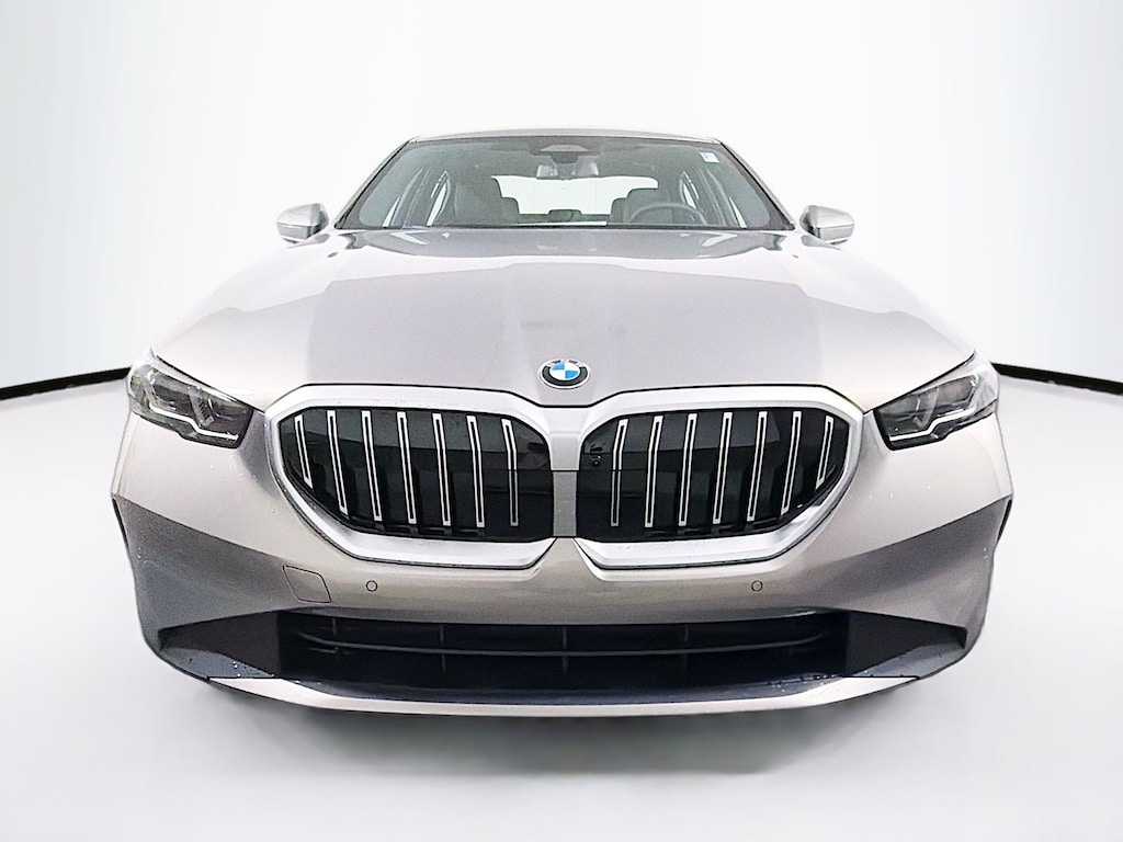 New 2026 BMW 530i xDrive Sedan
