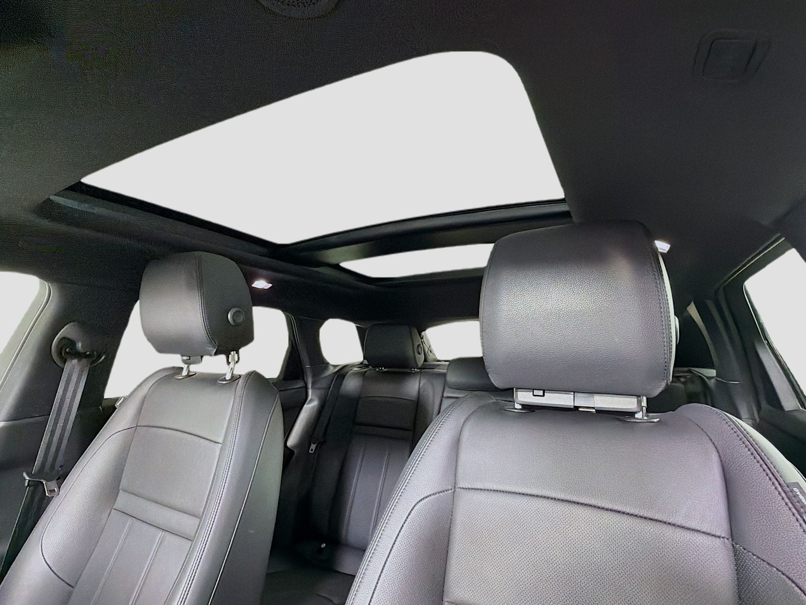 2026 Land Rover Range Rover Evoque Dynamic SE - Photo 15