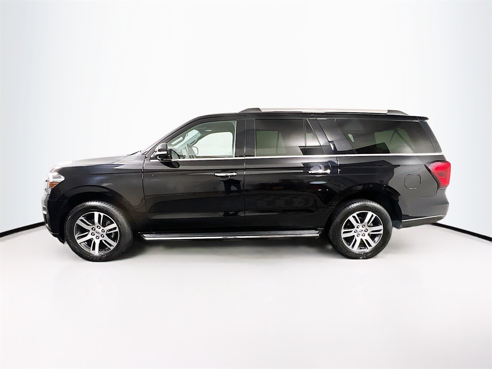 2023 Ford Expedition MAX Limited photo 4