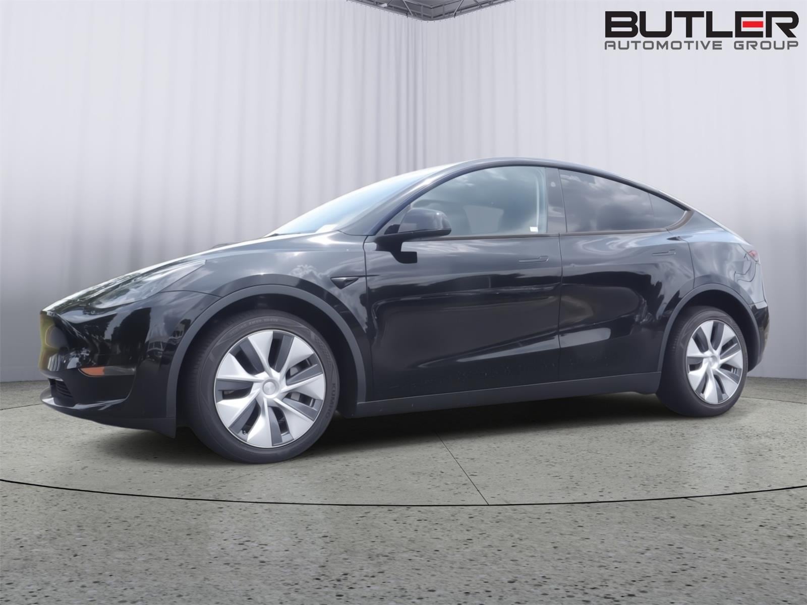 2023 Tesla Model Y Long Range Dual Motor All-Wheel Drive's photo