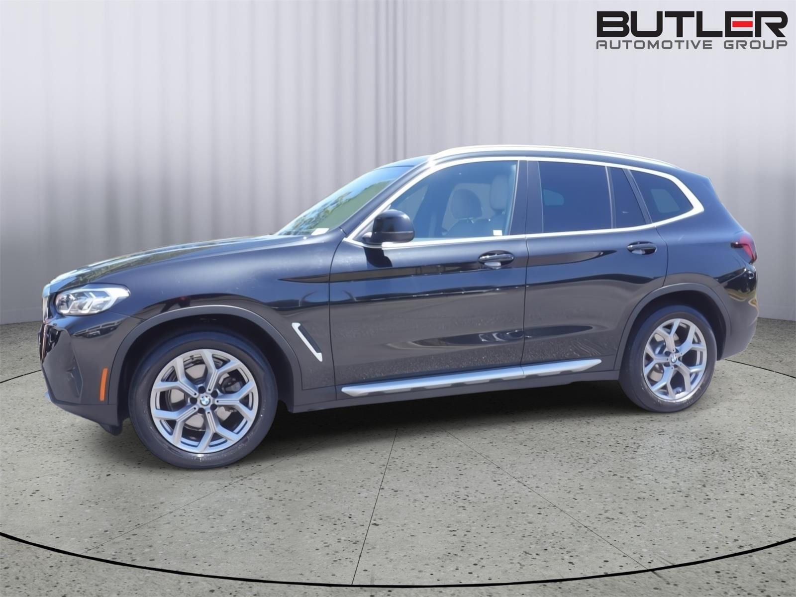 2022 BMW X3 sDrive30i's photo