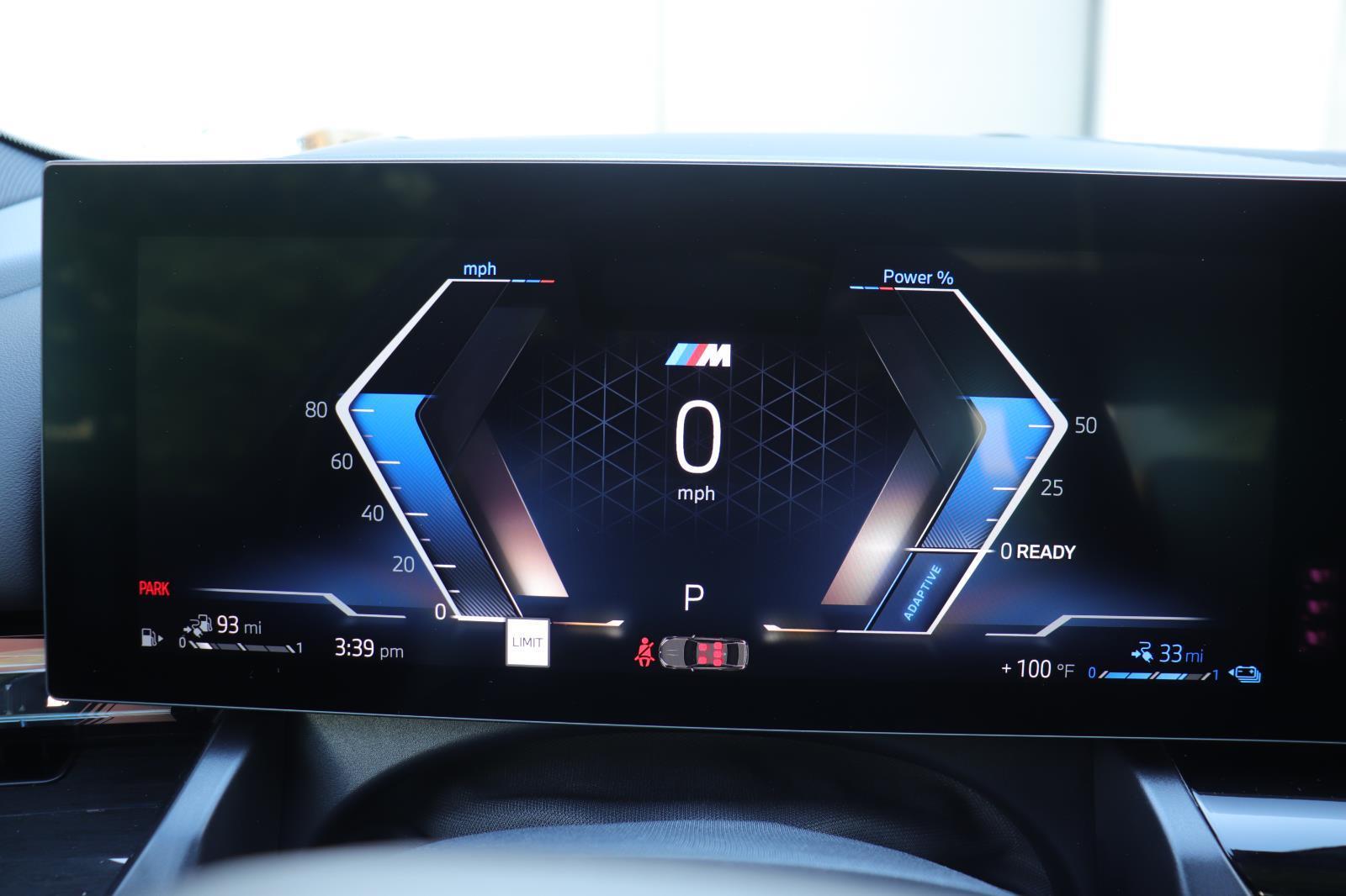 2026 BMW 5 Series 550e - Photo 31