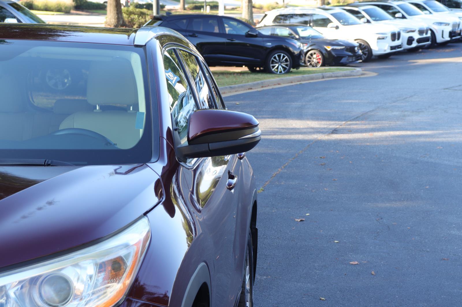 2014 Toyota Highlander XLE photo 3