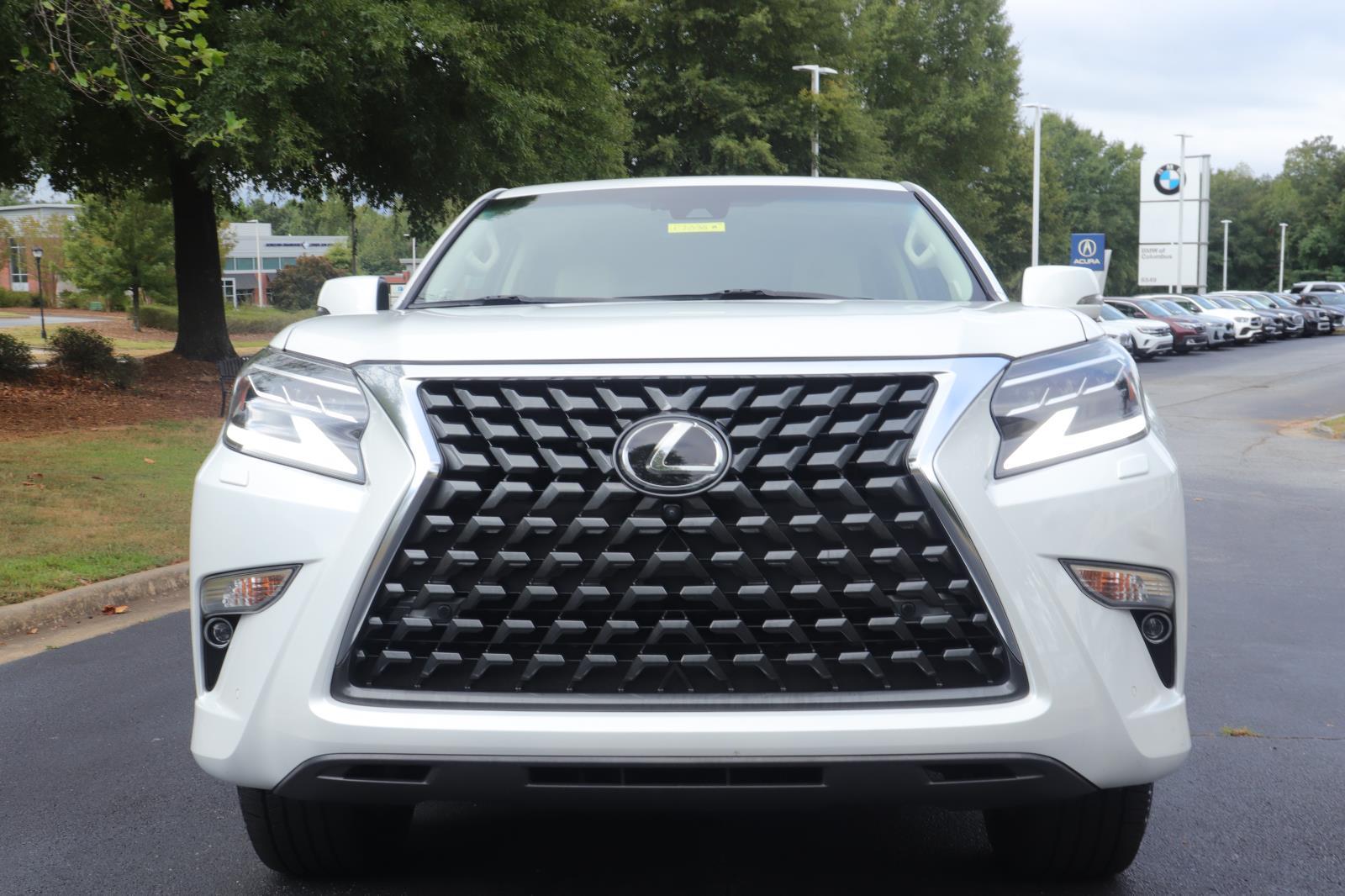 2020 Lexus GX 460 Luxury photo 2