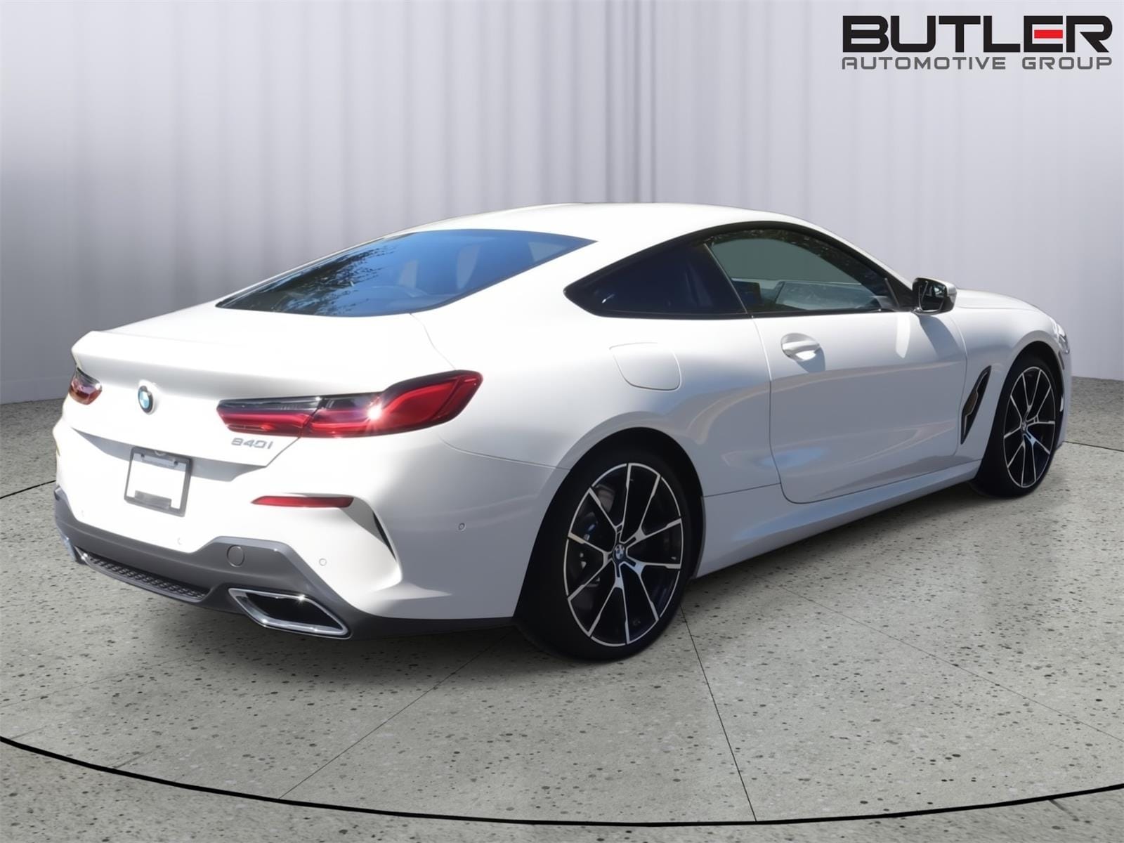 2025 BMW 8 Series 840i - Photo 7