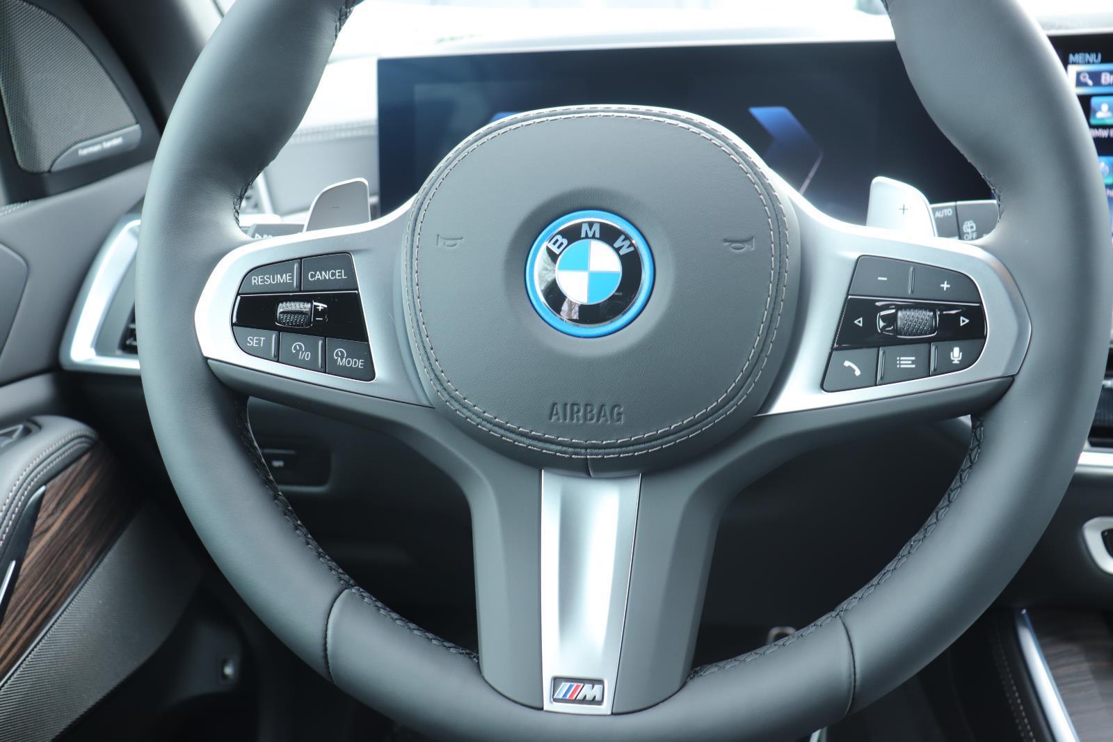 2026 BMW X5 50e - Photo 25