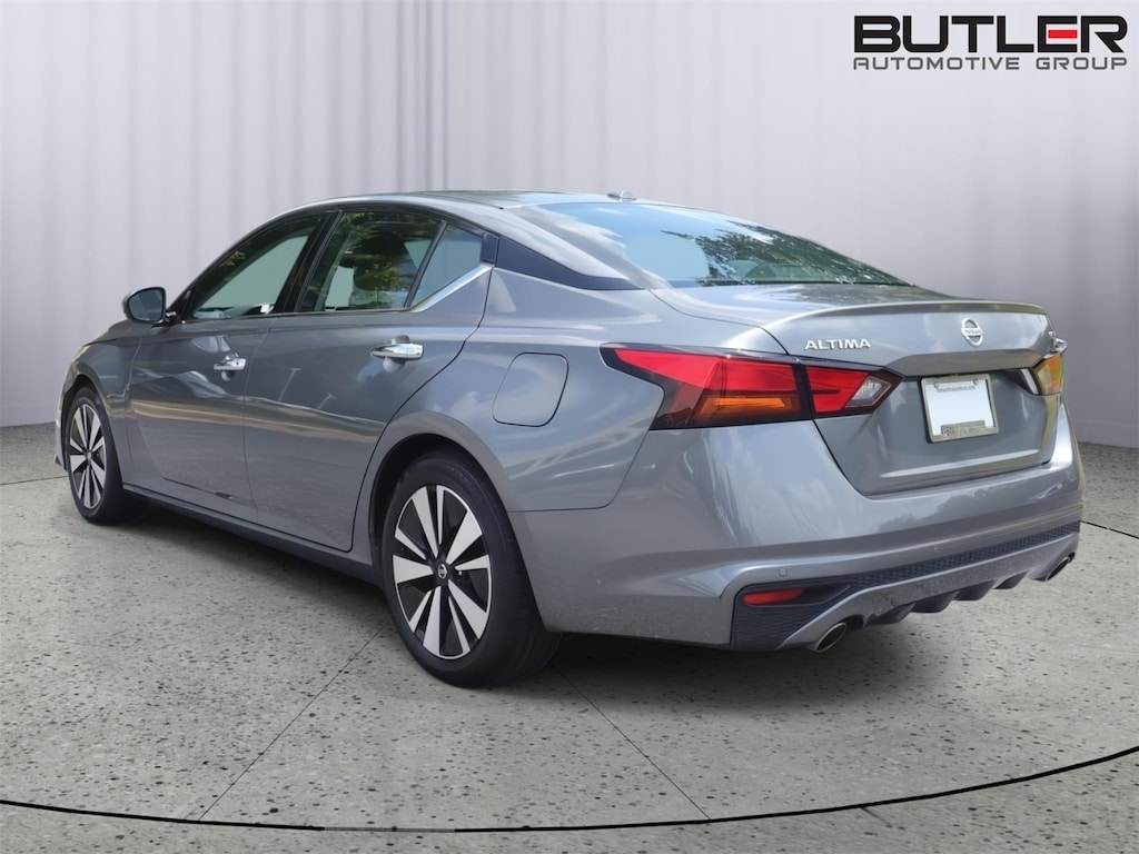 Used 2019 Nissan Altima 2.5 SV Sedan