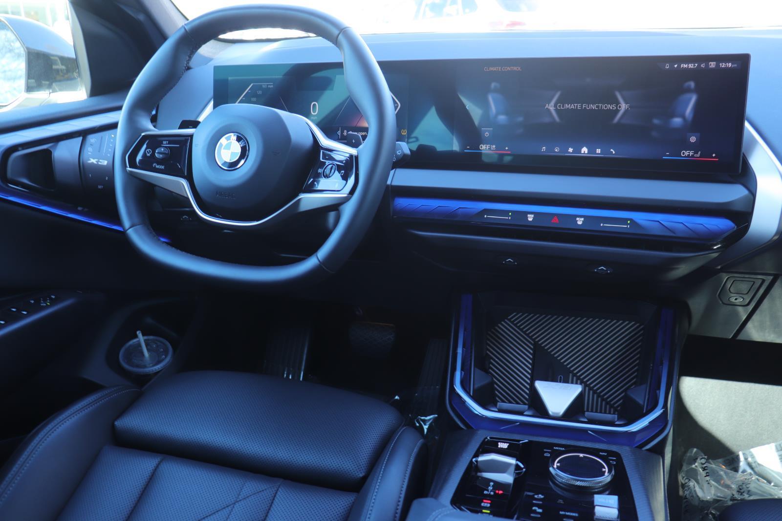 2025 BMW X3 30 - Photo 27