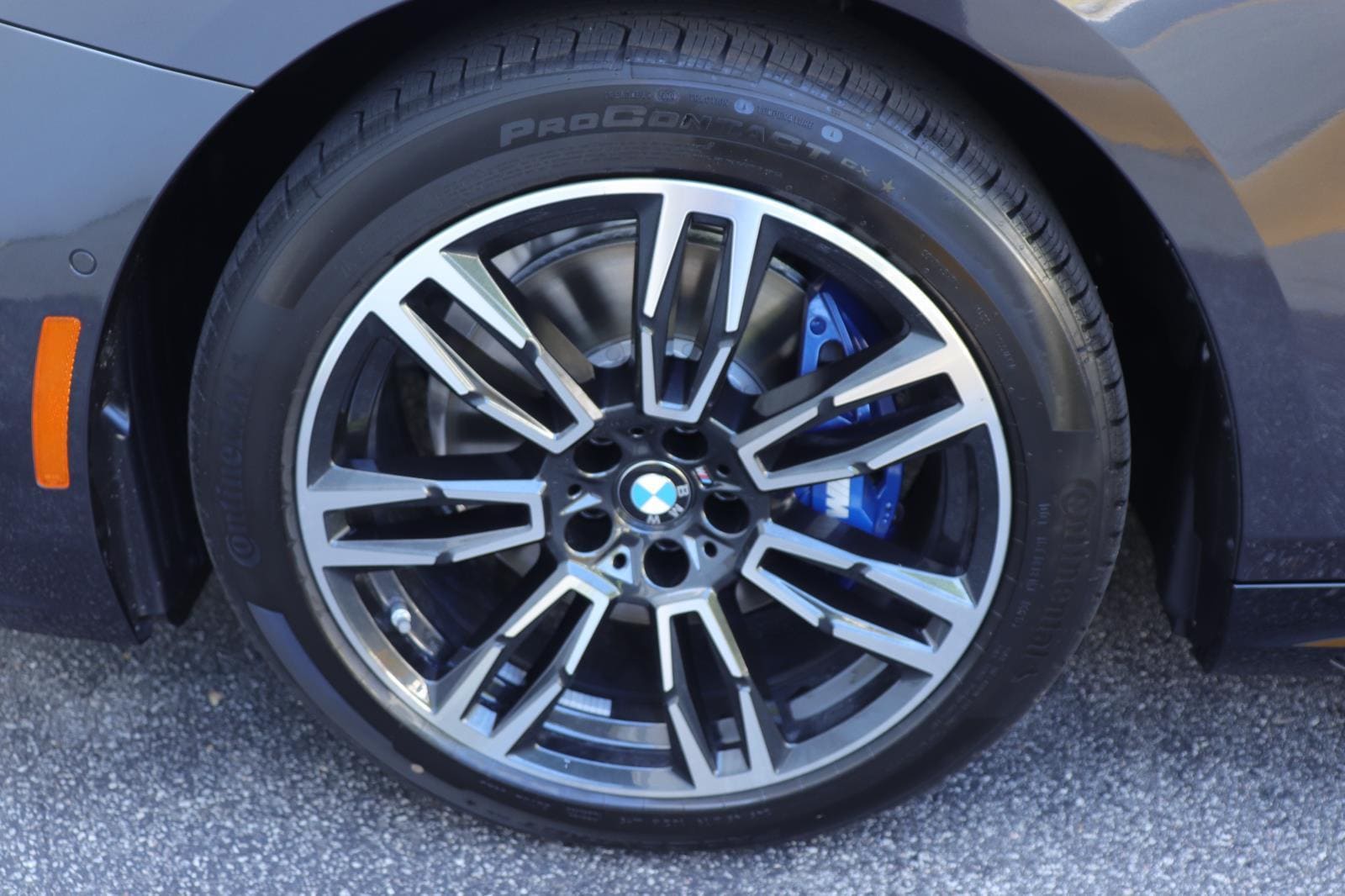 2026 BMW 5 Series 530i - Photo 37