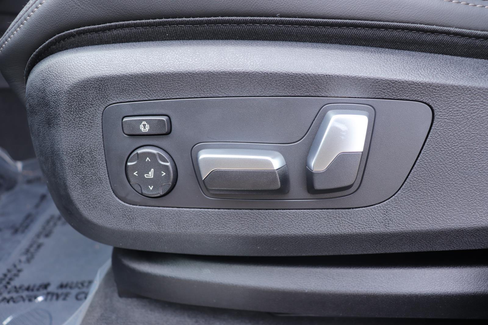 2026 BMW X5 50e - Photo 23